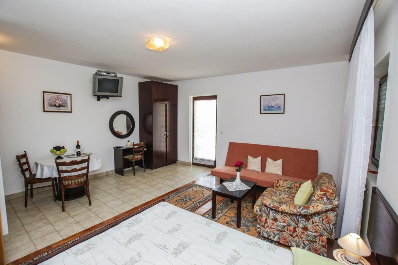 Apartmani Janja Poreč Buitenkant foto