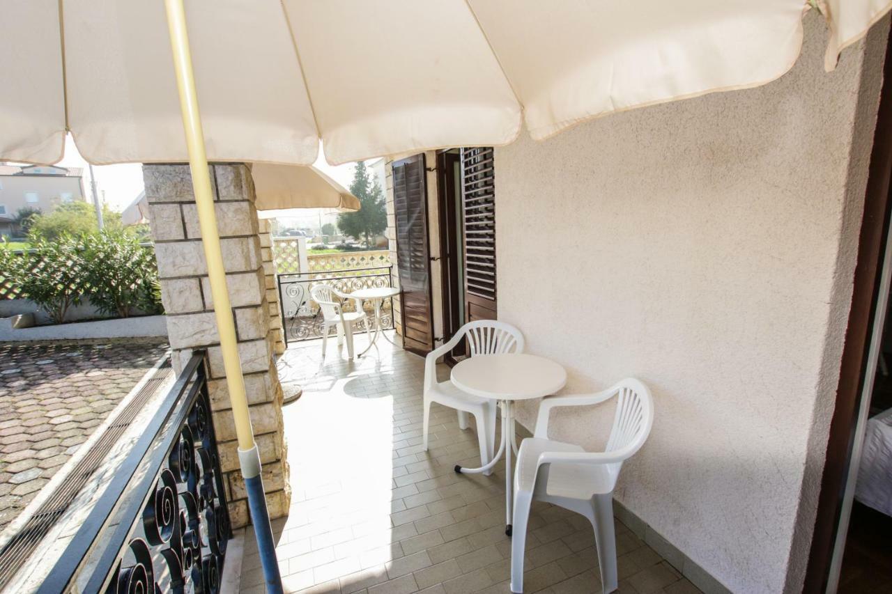 Apartmani Janja Poreč Buitenkant foto